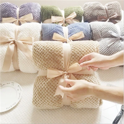 Κουβέρτα με φανελάκι ανανά Check Jacquard