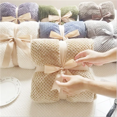 Κουβέρτα με φανελάκι ανανά Check Jacquard